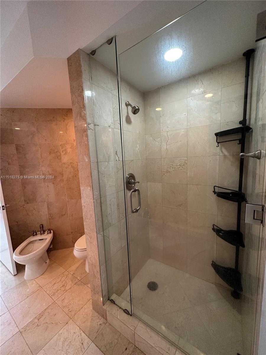 Small Image of 6365 COLLINS AVE #3811, Miami Beach Number 21