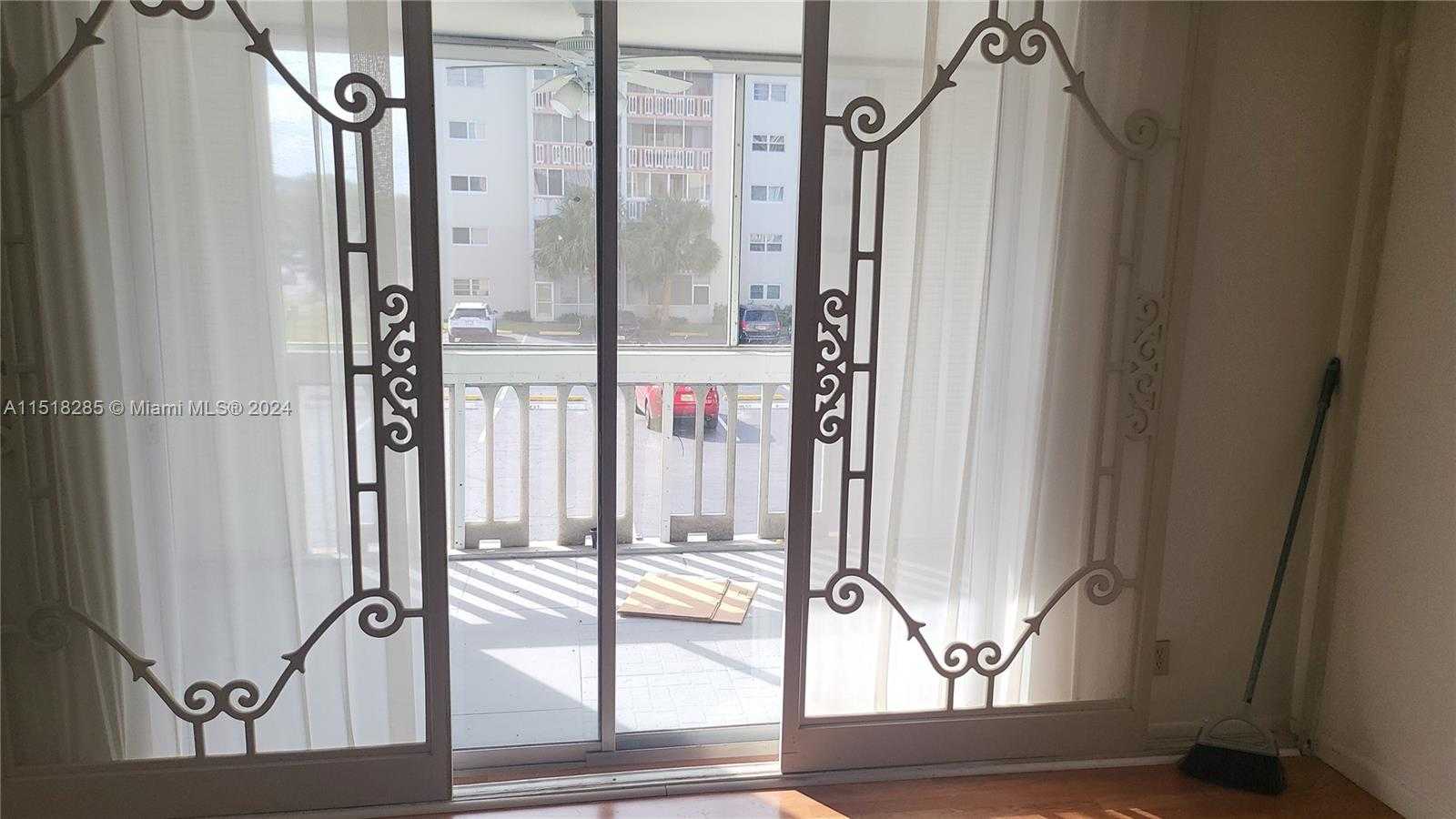 Small Image of 1001 NORTH EAST 14TH AVE #201, Hallandale Beach Number 16