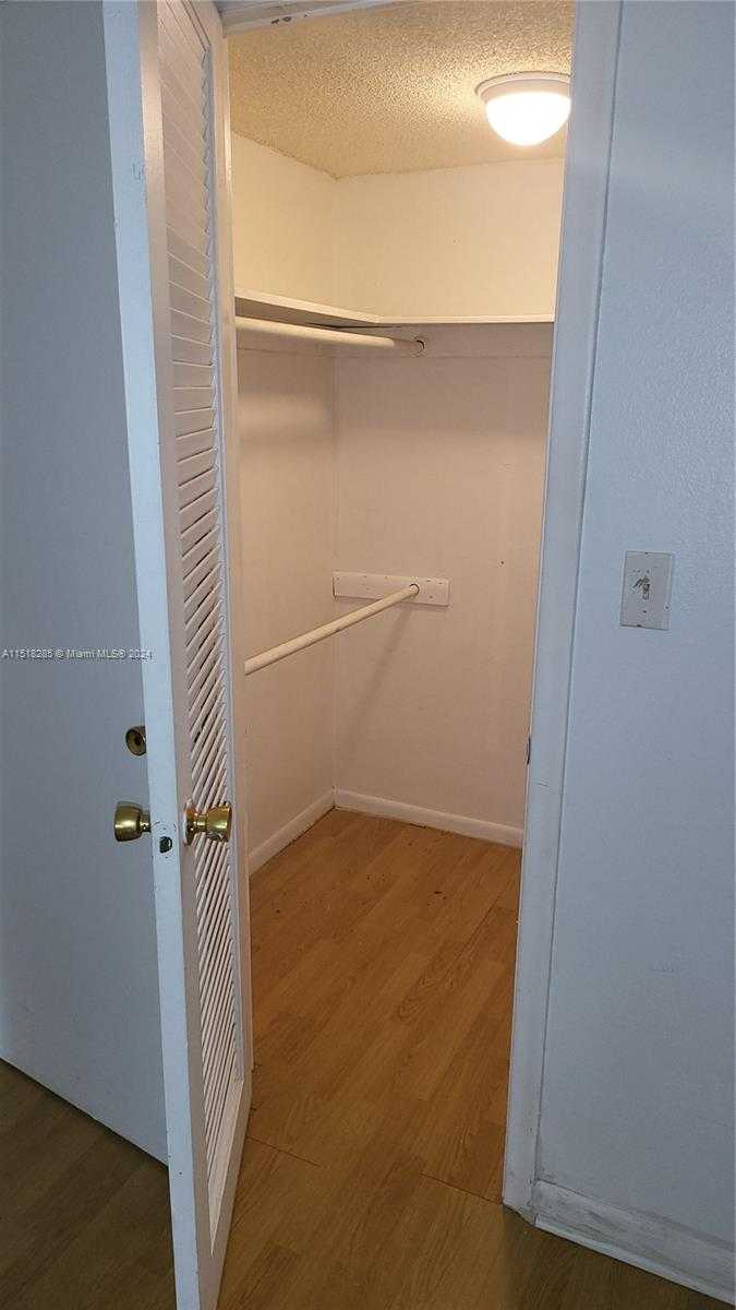 Small Image of 1001 NORTH EAST 14TH AVE #201, Hallandale Beach Number 5