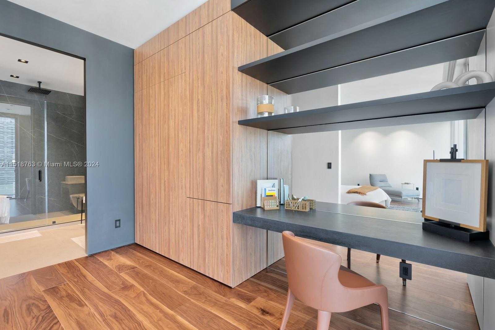 Small Image of Brickell House, 1300 Brickell Bay Dr, Miami, FL 33131, USA Number 19