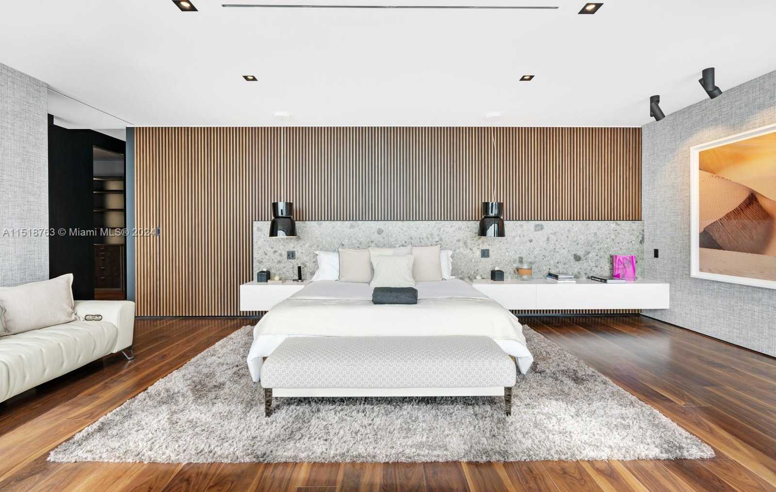 Small Image of Brickell House, 1300 Brickell Bay Dr, Miami, FL 33131, USA Number 22