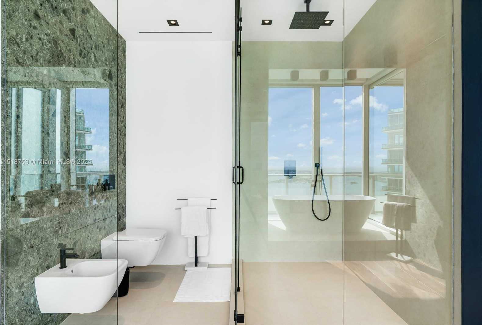 Small Image of Brickell House, 1300 Brickell Bay Dr, Miami, FL 33131, USA Number 25