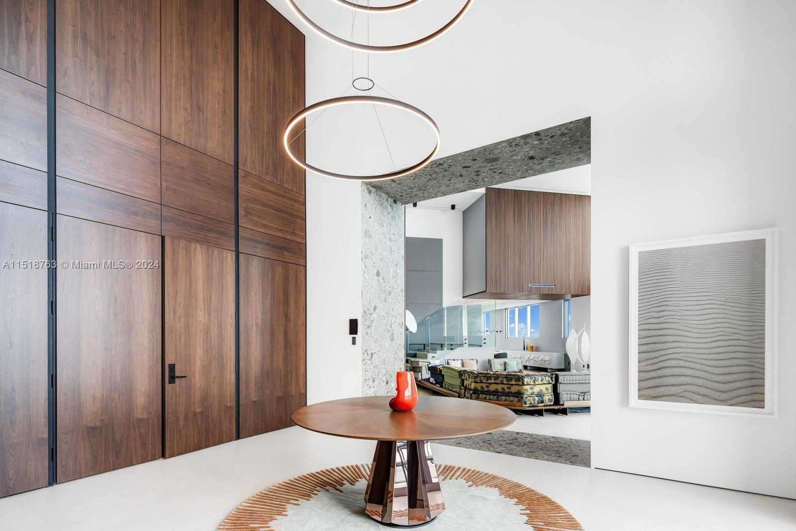 Small Image of Brickell House, 1300 Brickell Bay Dr, Miami, FL 33131, USA Number 3