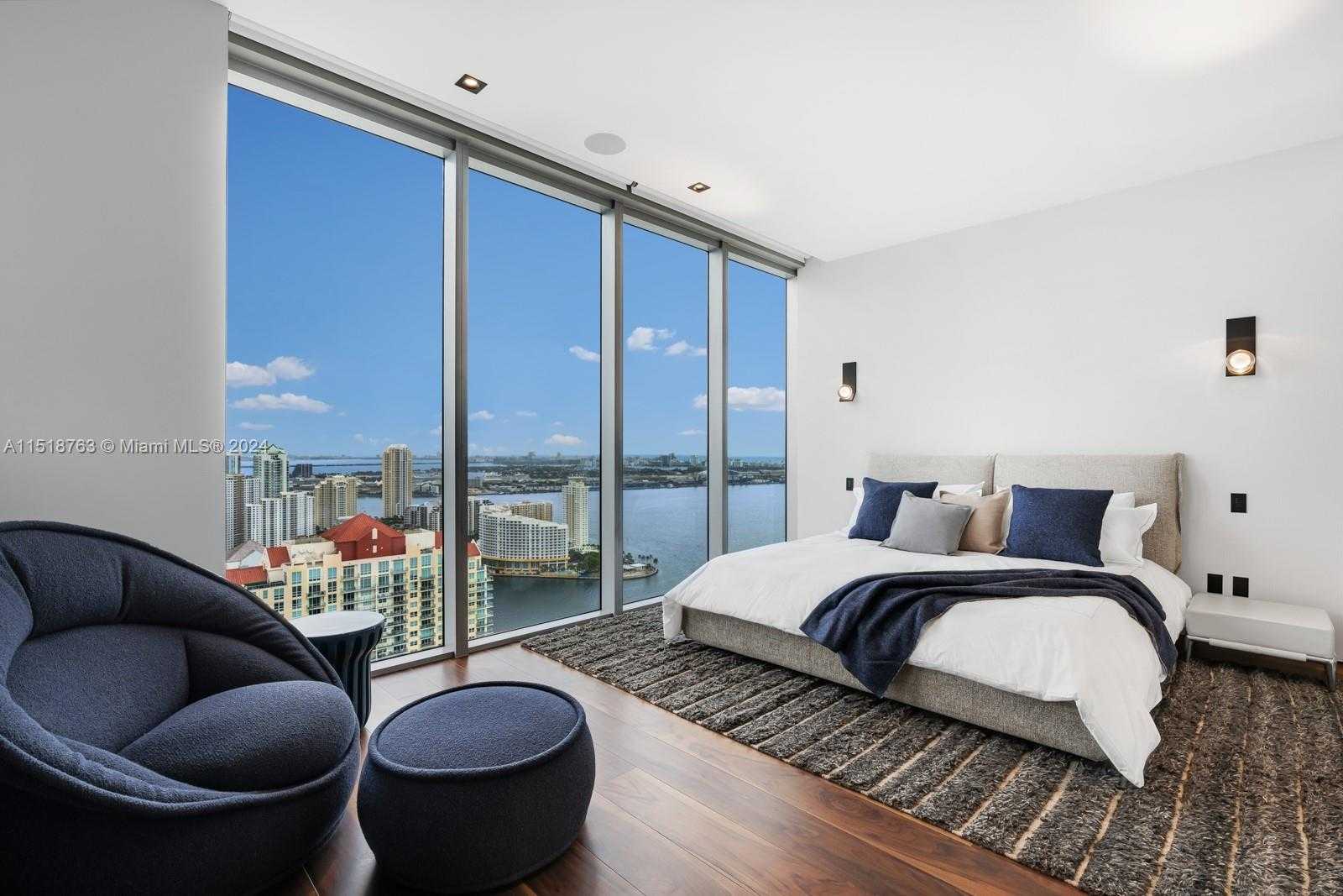 Small Image of Brickell House, 1300 Brickell Bay Dr, Miami, FL 33131, USA Number 31