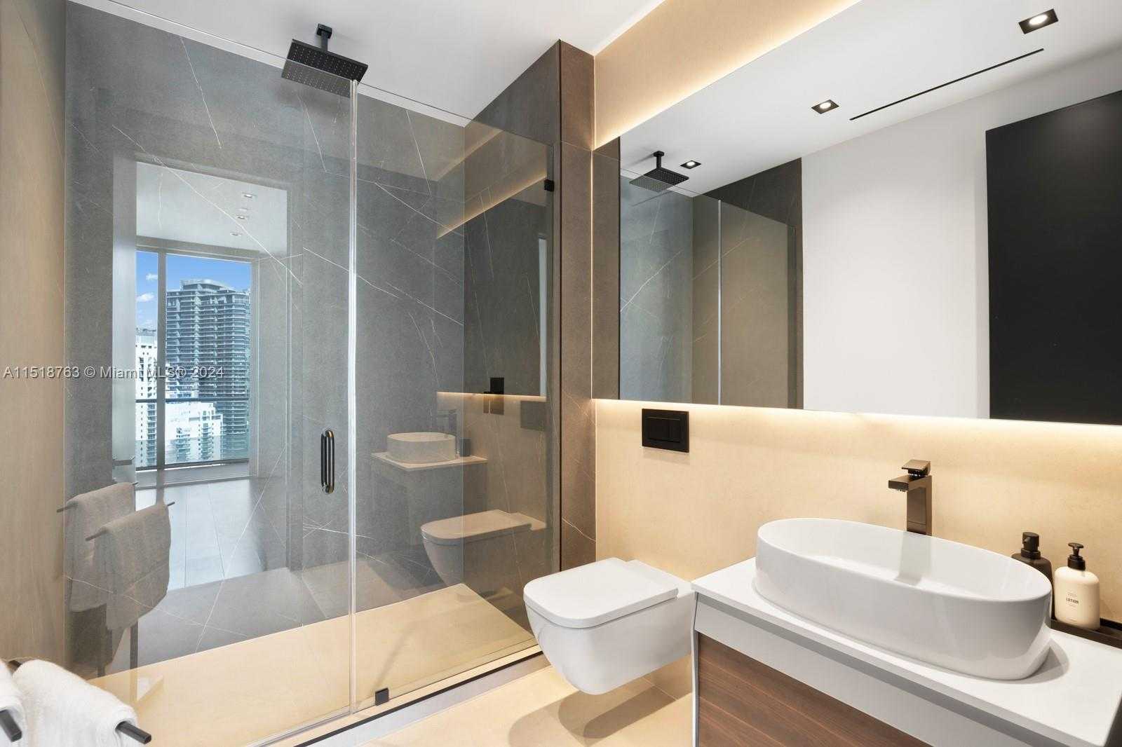 Small Image of Brickell House, 1300 Brickell Bay Dr, Miami, FL 33131, USA Number 37
