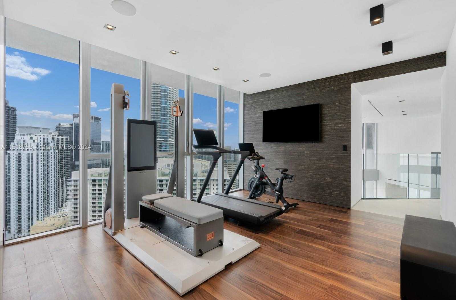 Small Image of Brickell House, 1300 Brickell Bay Dr, Miami, FL 33131, USA Number 39