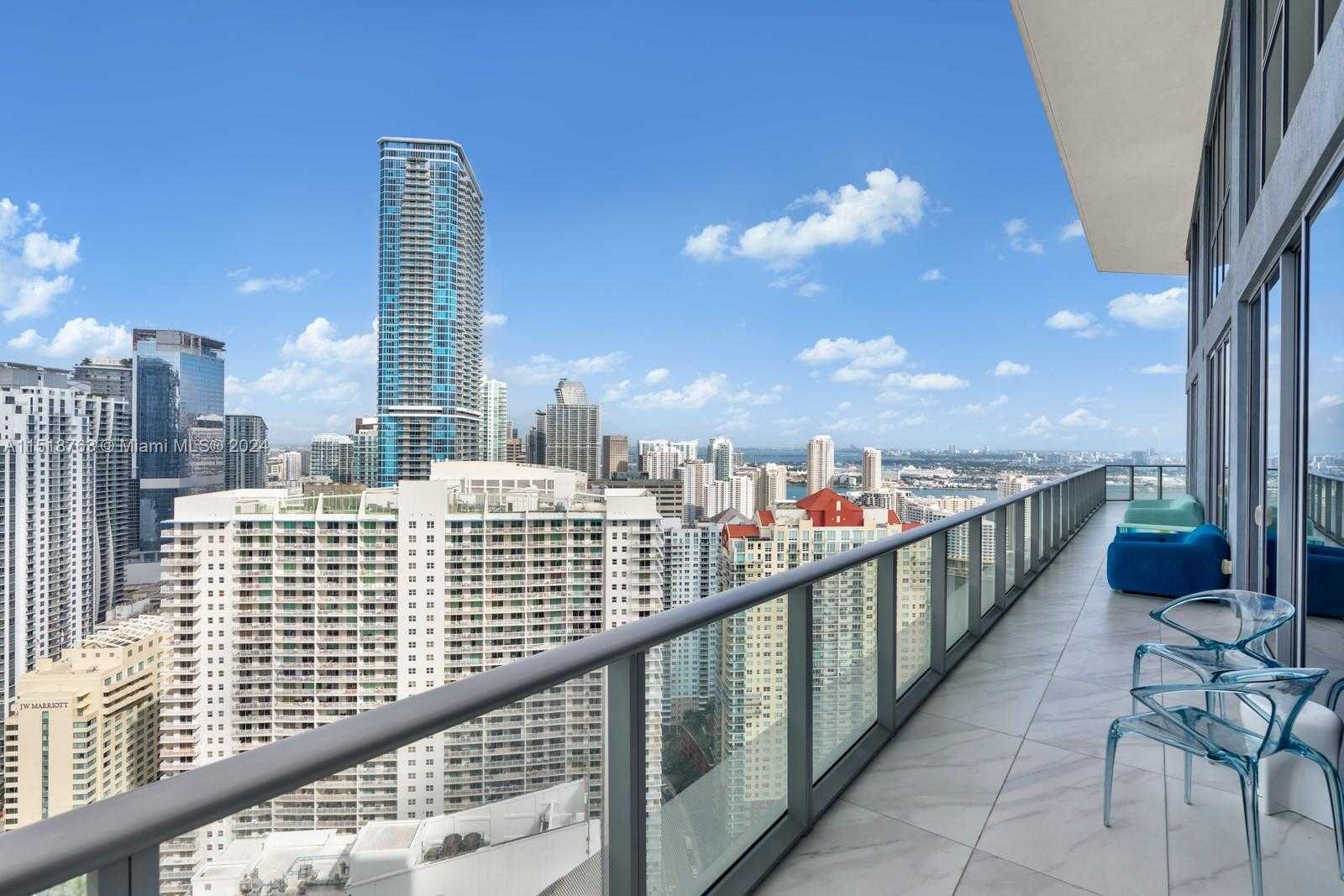 Small Image of Brickell House, 1300 Brickell Bay Dr, Miami, FL 33131, USA Number 42