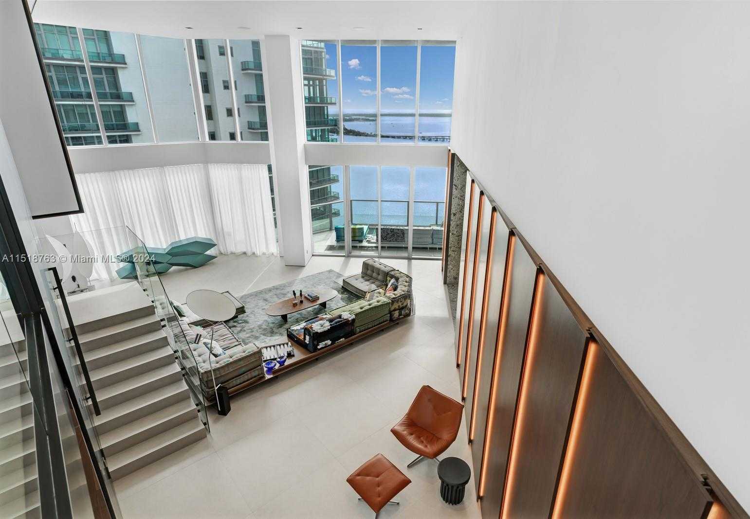Small Image of Brickell House, 1300 Brickell Bay Dr, Miami, FL 33131, USA Number 43