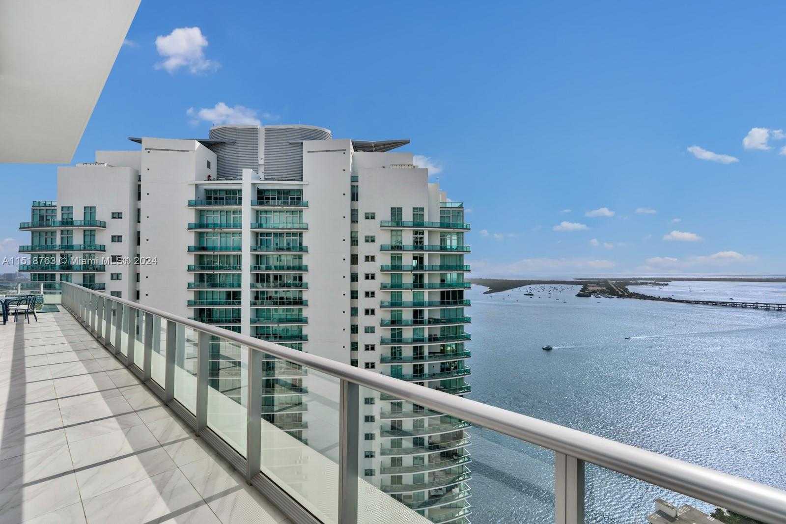 Small Image of Brickell House, 1300 Brickell Bay Dr, Miami, FL 33131, USA Number 48