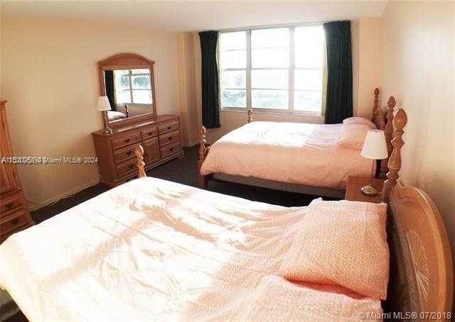 Small Image of 5601 COLLINS AVE #523, Miami Beach Number 11