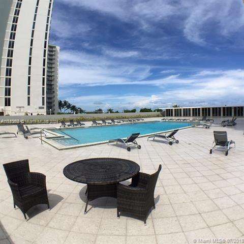 Small Image of 5601 COLLINS AVE #523, Miami Beach Number 2