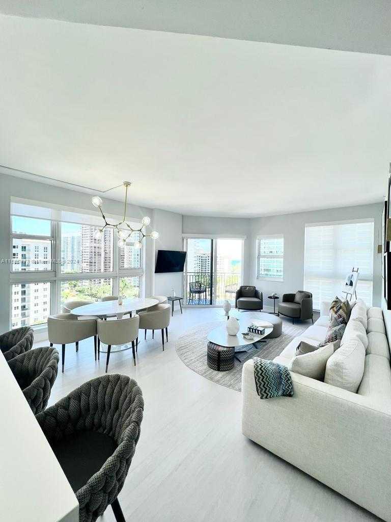 Small Image of 19900 EAST COUNTRY CLUB DR #PH20, Aventura Number 7