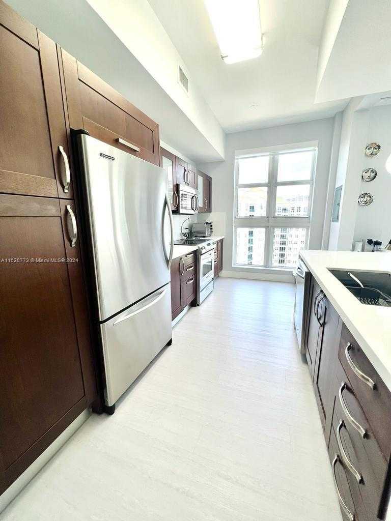 Small Image of 19900 EAST COUNTRY CLUB DR #PH20, Aventura Number 8