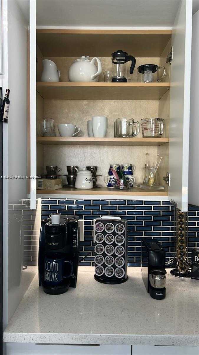 Small Image of 16699 COLLINS #2507, Sunny Isles Beach Number 13