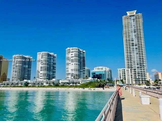 Small Image of 16699 COLLINS #2507, Sunny Isles Beach Number 33
