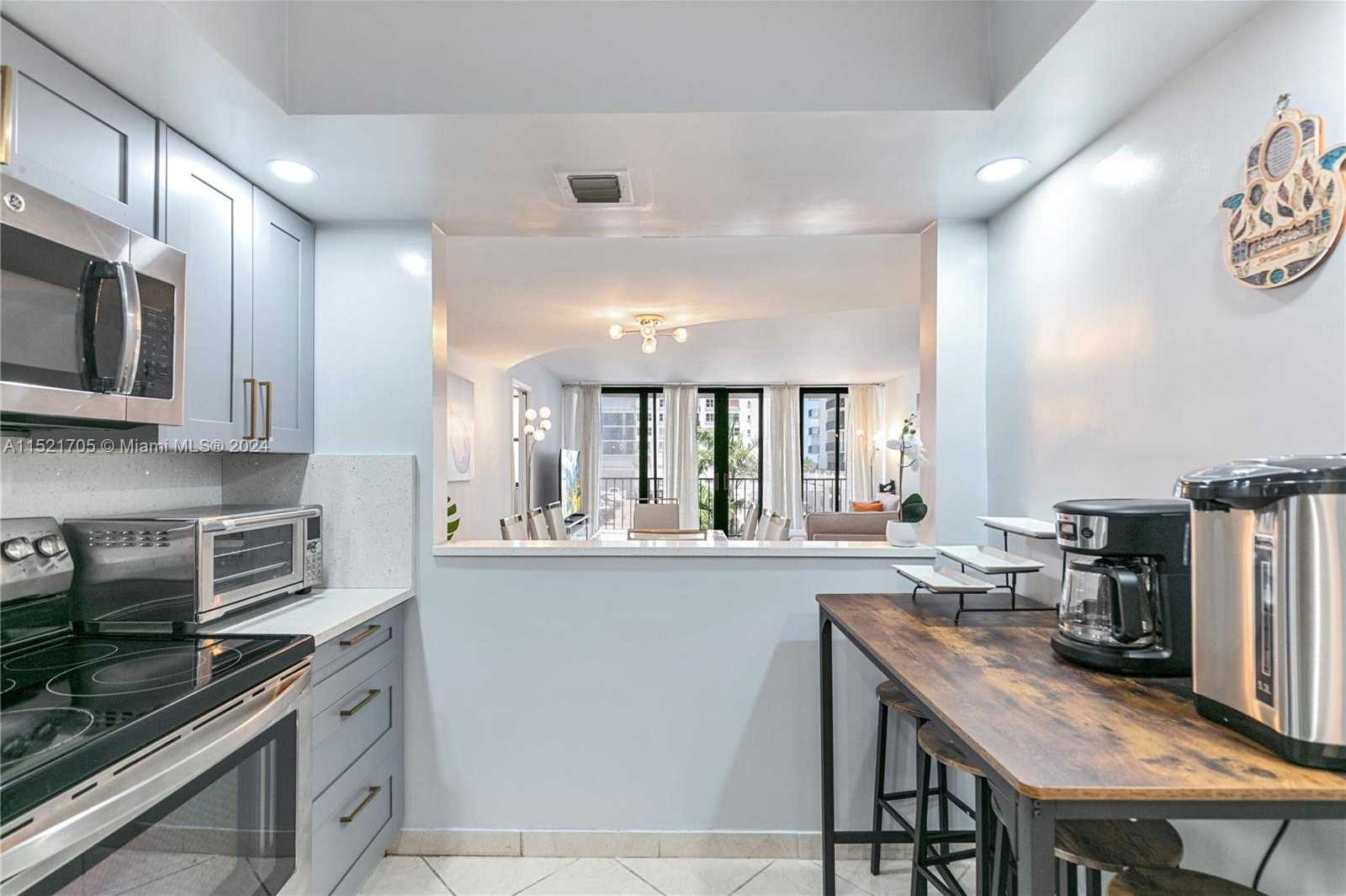 Small Image of 2401 SOUTH OCEAN DR #404, Hollywood Number 13