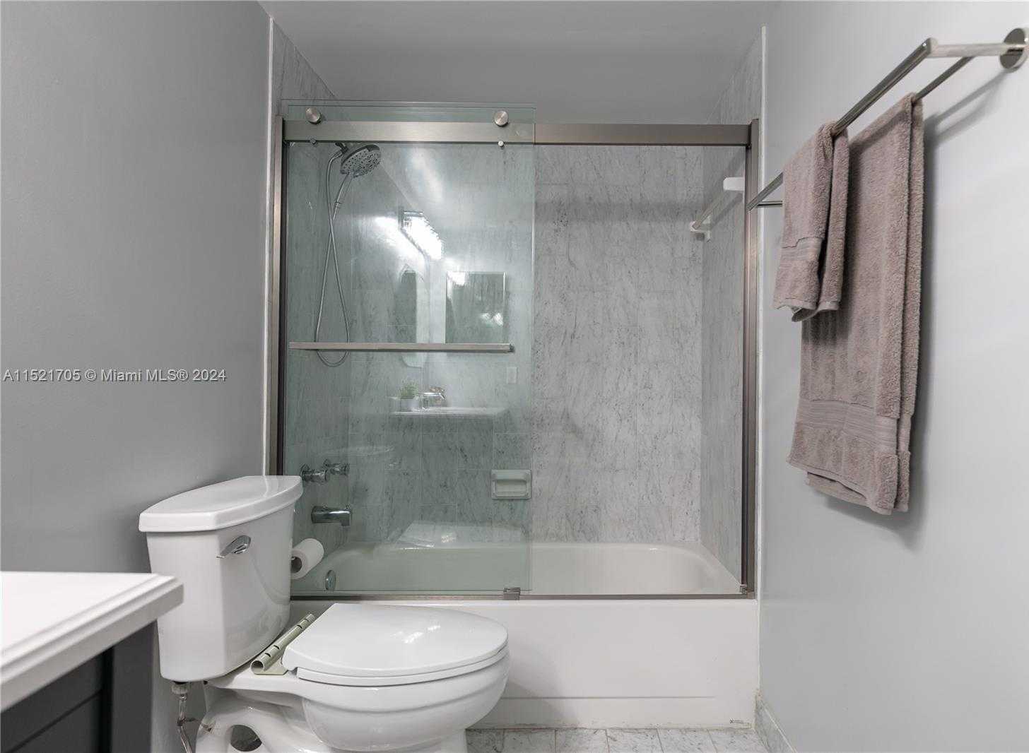 Small Image of 2401 SOUTH OCEAN DR #404, Hollywood Number 17