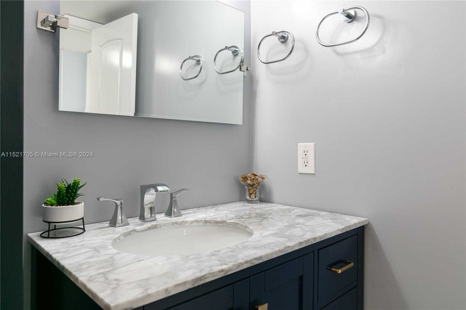 Small Image of 2401 SOUTH OCEAN DR #404, Hollywood Number 21