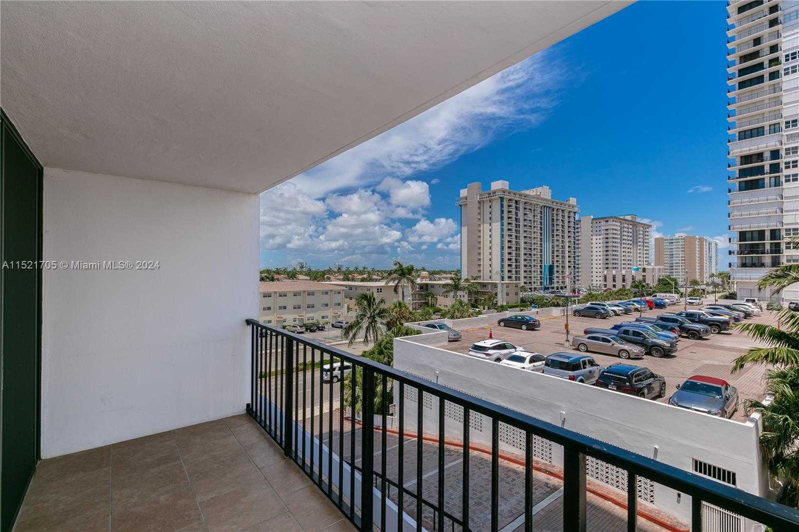 Small Image of 2401 SOUTH OCEAN DR #404, Hollywood Number 24