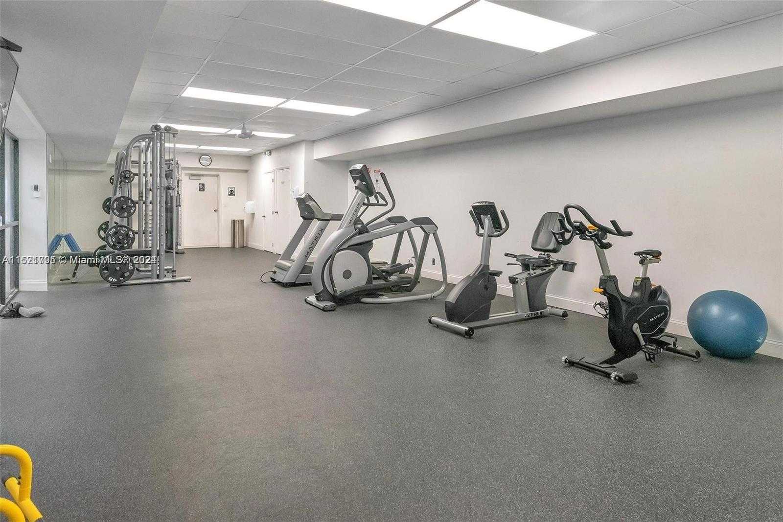 Small Image of 2401 SOUTH OCEAN DR #404, Hollywood Number 30