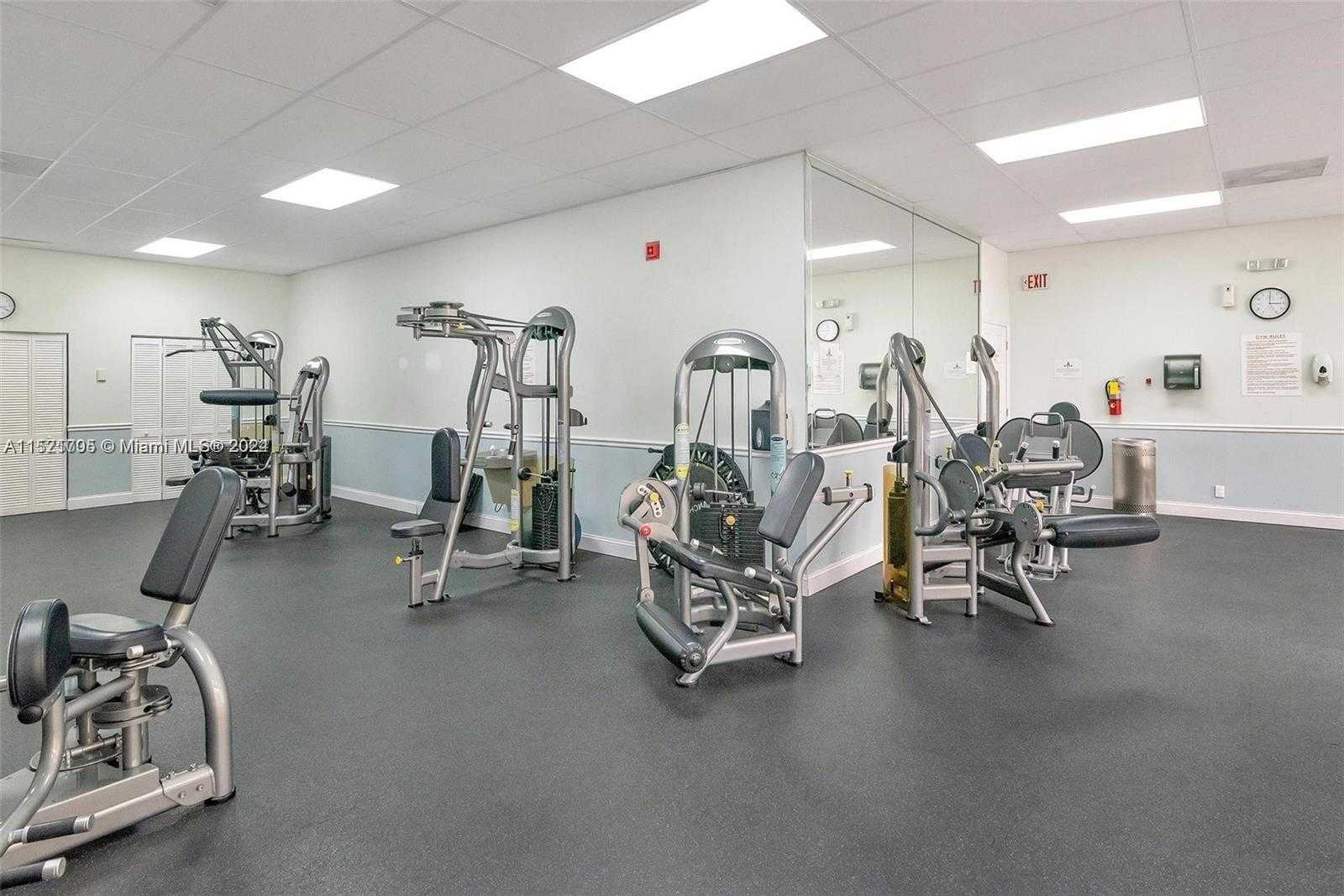 Small Image of 2401 SOUTH OCEAN DR #404, Hollywood Number 31