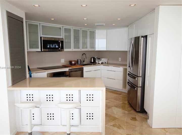 Small Image of 5151 COLLINS AV #532, Miami Beach Number 12