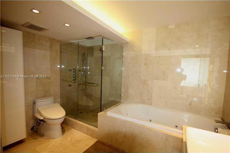 Small Image of 5151 COLLINS AV #532, Miami Beach Number 22