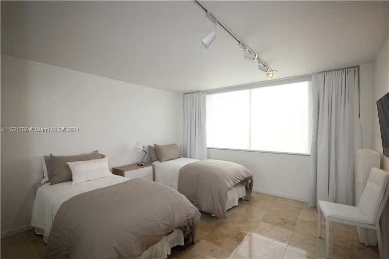 Small Image of 5151 COLLINS AV #532, Miami Beach Number 27