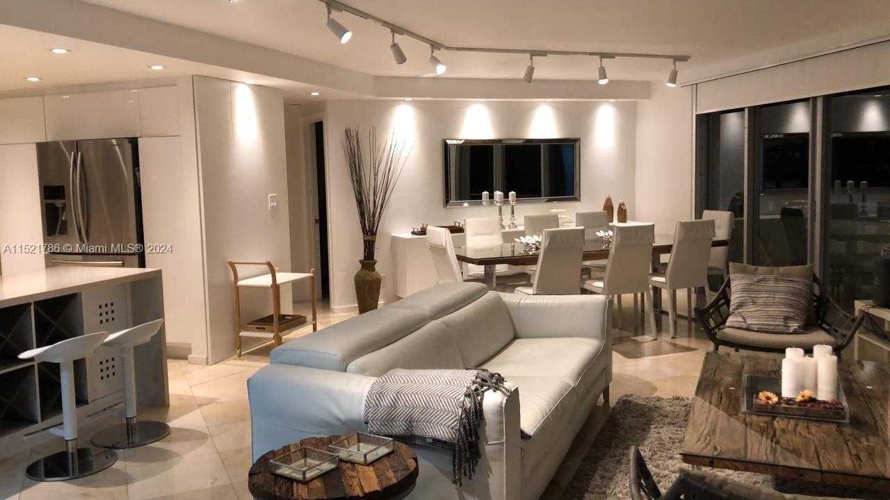 Small Image of 5151 COLLINS AV #532, Miami Beach Number 5