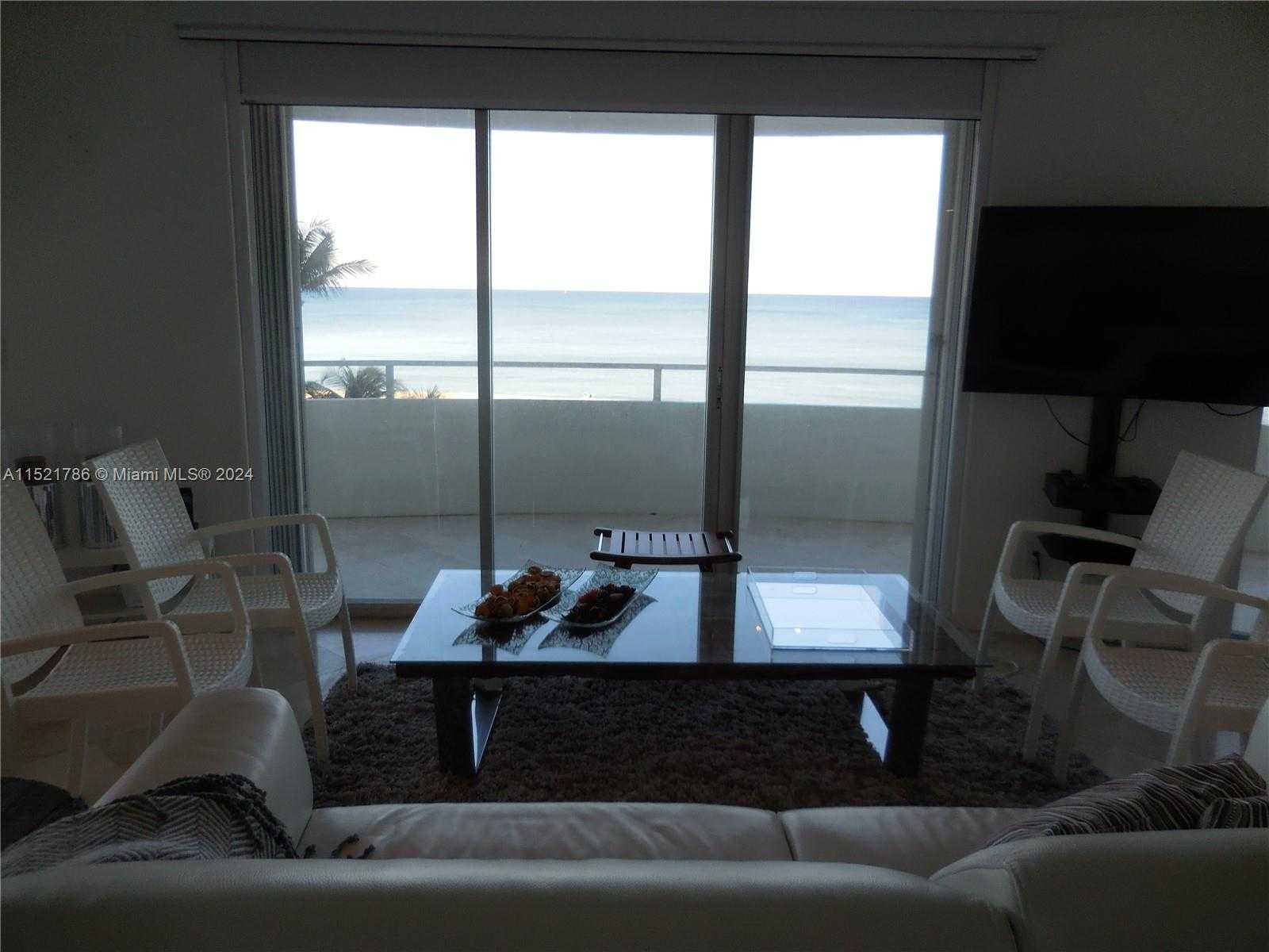 Small Image of 5151 COLLINS AV #532, Miami Beach Number 56