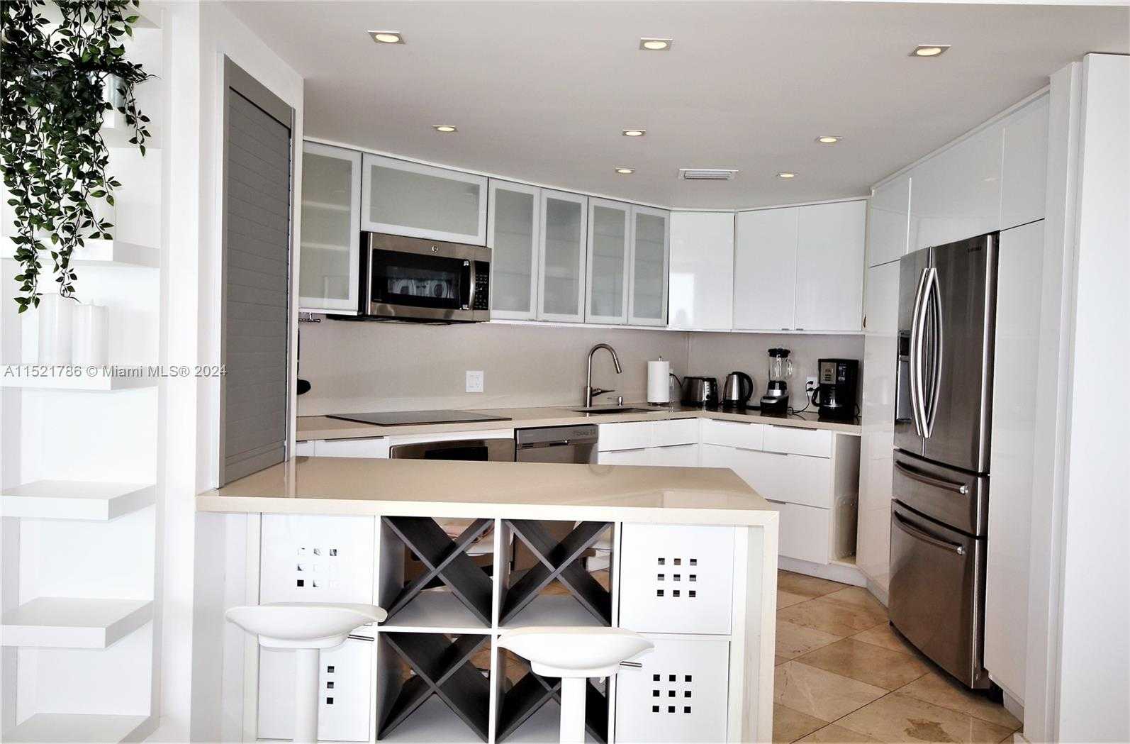 Small Image of 5151 COLLINS AV #532, Miami Beach Number 61