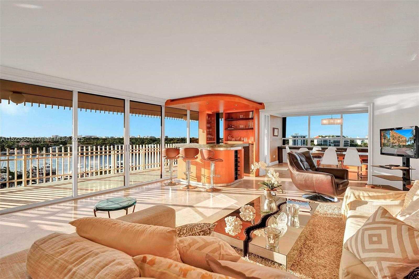 Small Image of 3 GROVE ISLE DR #C710, Miami Number 13