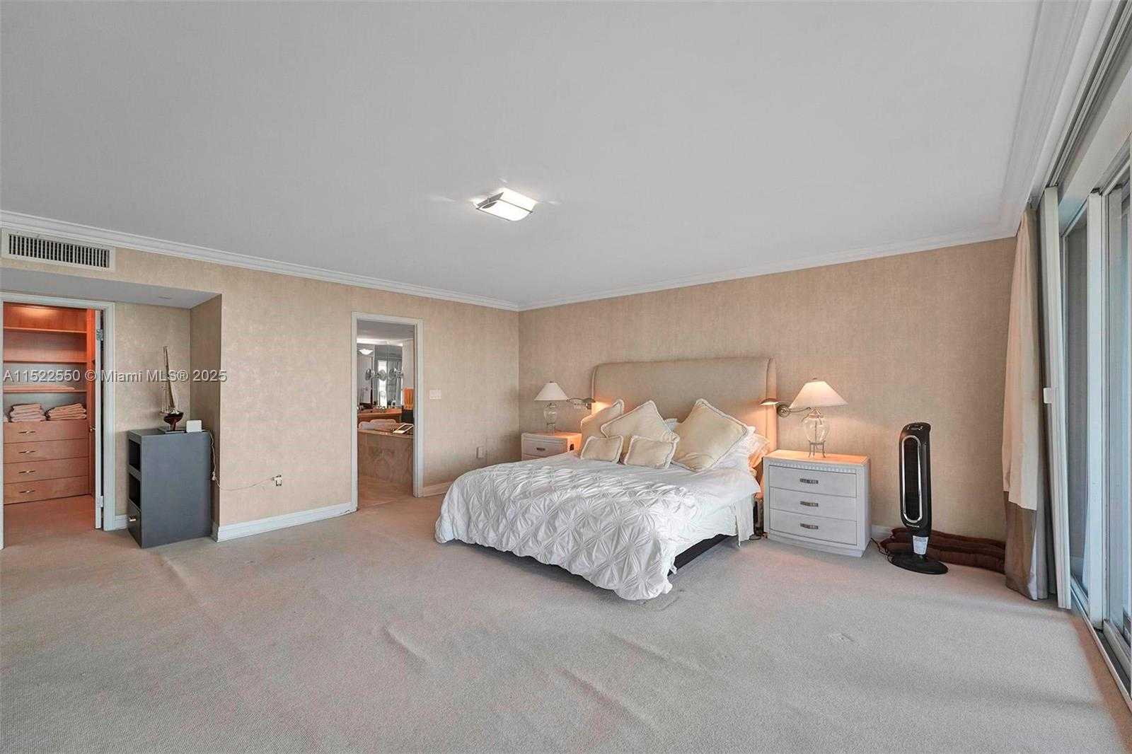 Small Image of 3 GROVE ISLE DR #C710, Miami Number 24