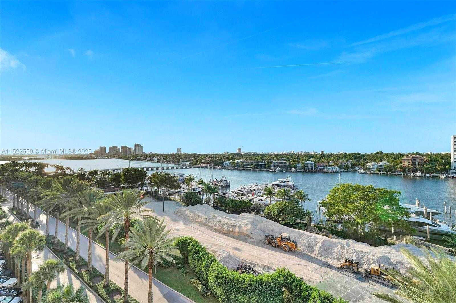 Small Image of 3 GROVE ISLE DR #C710, Miami Number 30