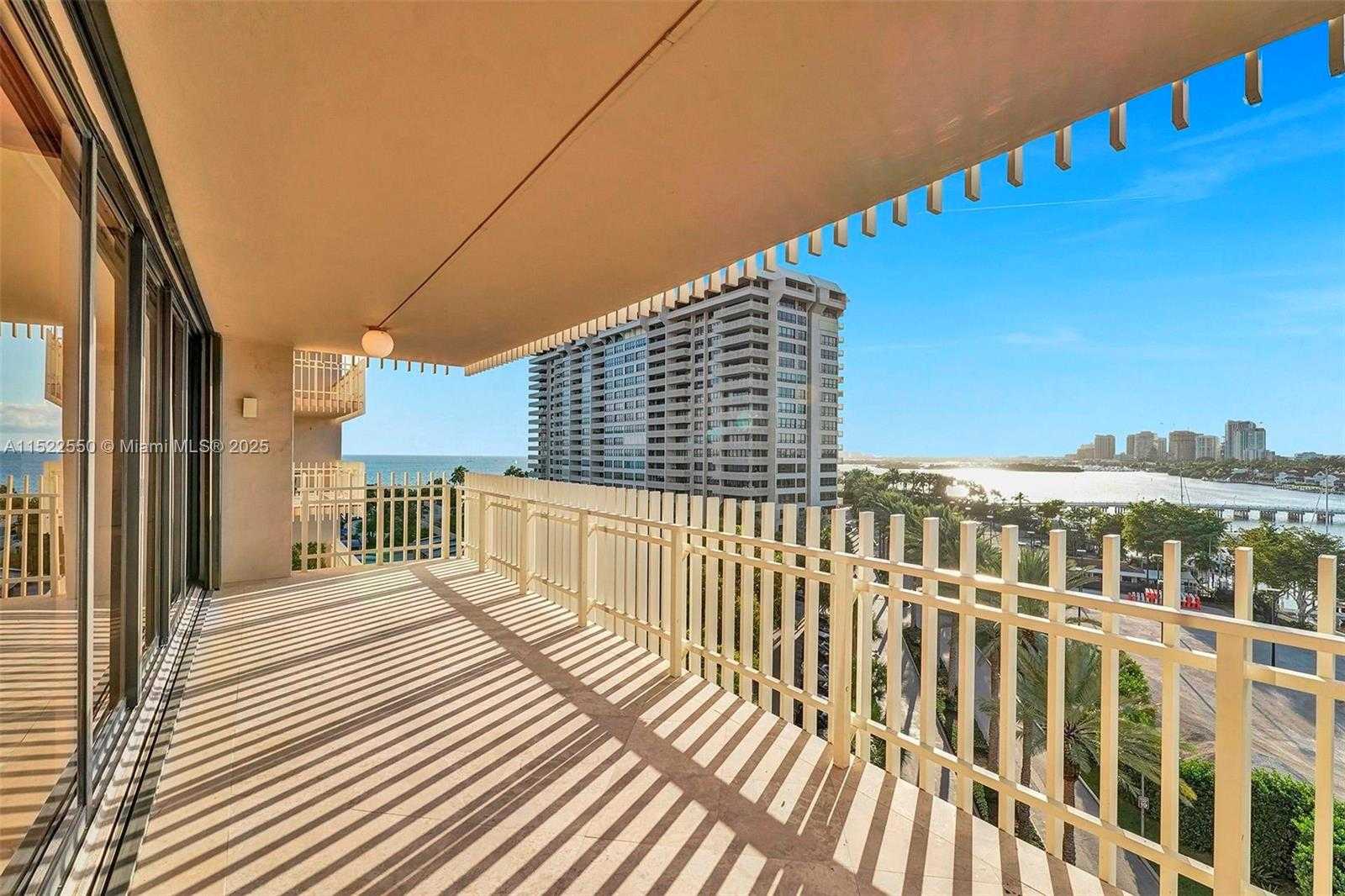 Small Image of 3 GROVE ISLE DR #C710, Miami Number 34