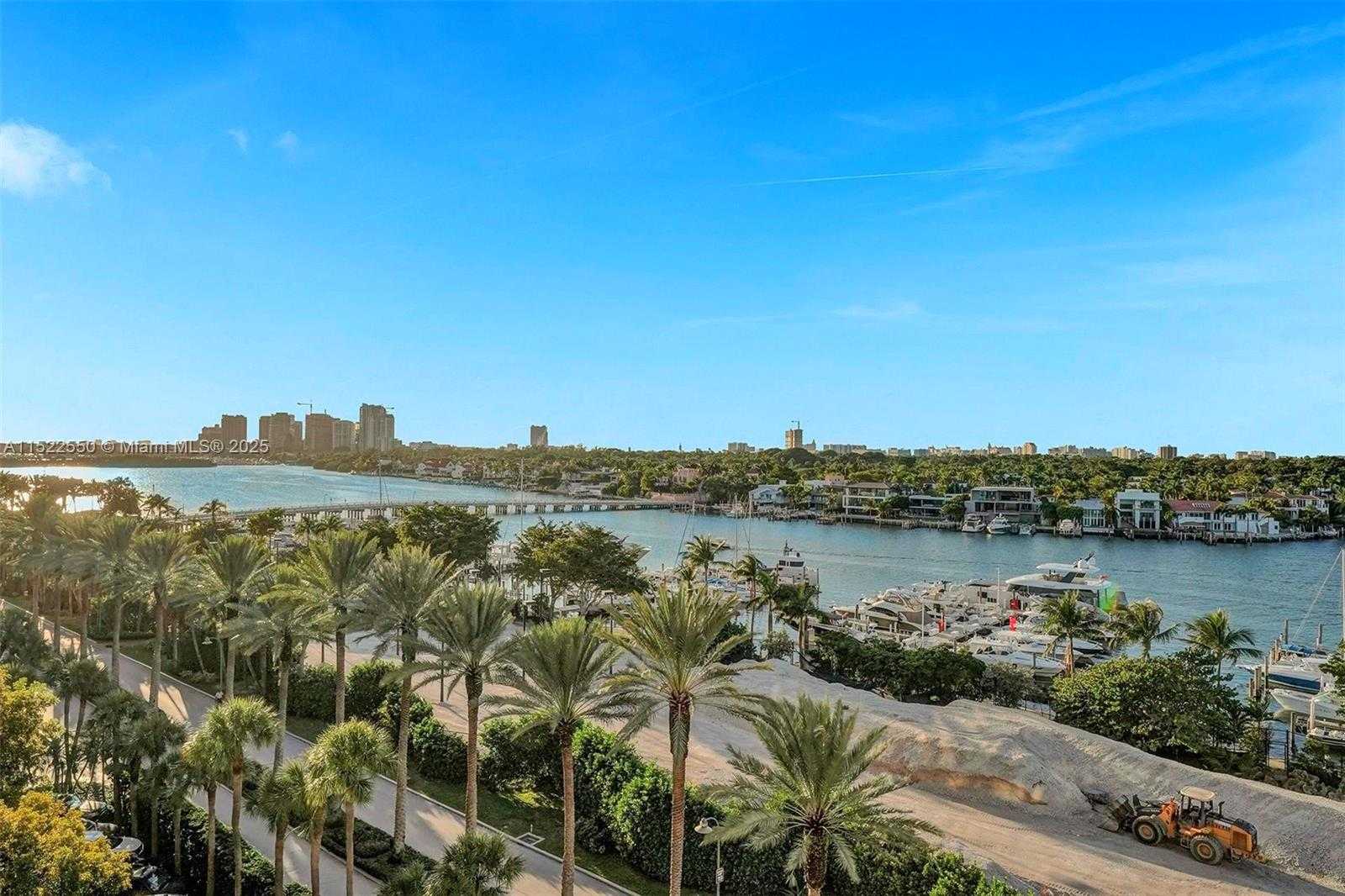 Small Image of 3 GROVE ISLE DR #C710, Miami Number 43
