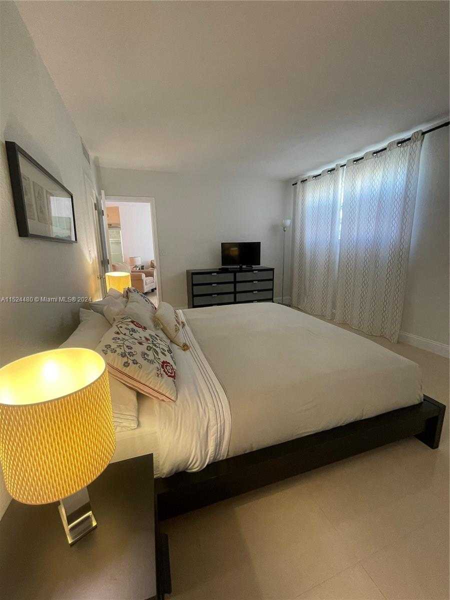 Small Image of 3801 SOUTH OCEAN DR #15V, Hollywood Number 14