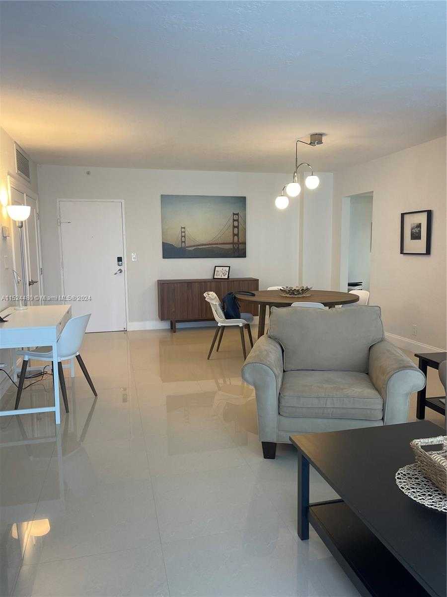 Small Image of 3801 SOUTH OCEAN DR #15V, Hollywood Number 2