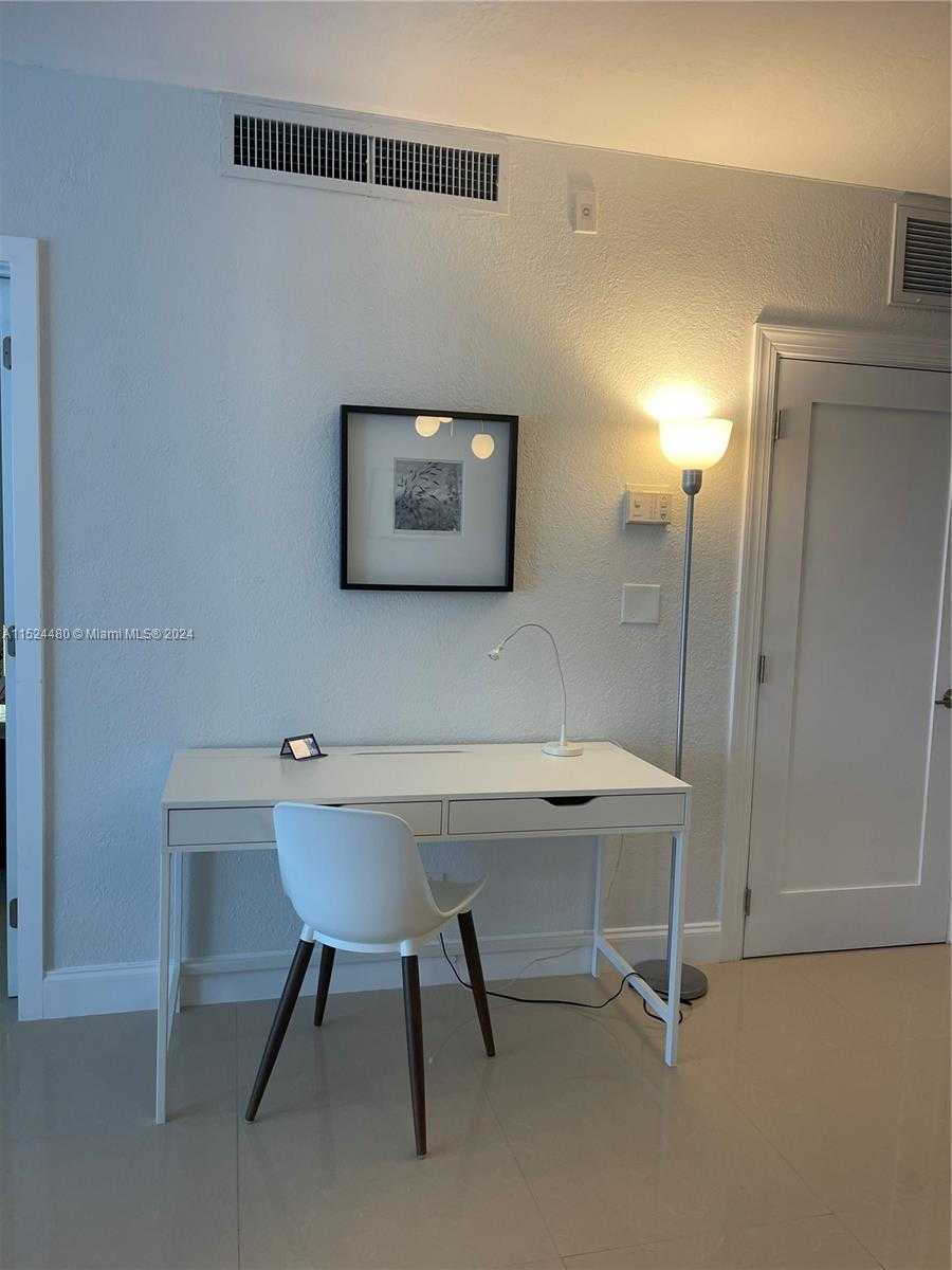 Small Image of 3801 SOUTH OCEAN DR #15V, Hollywood Number 5