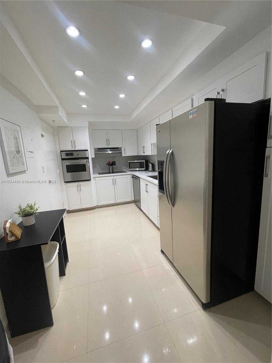 Small Image of 3801 SOUTH OCEAN DR #15V, Hollywood Number 8
