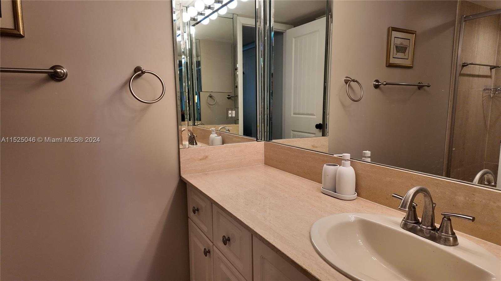 Small Image of 1201 SOUTH OCEAN DR #1903S, Hollywood Number 13