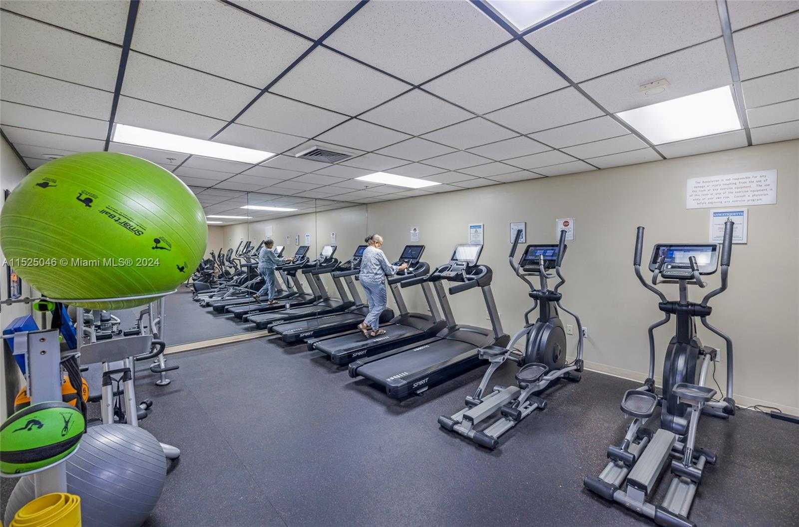 Small Image of 1201 SOUTH OCEAN DR #1903S, Hollywood Number 27