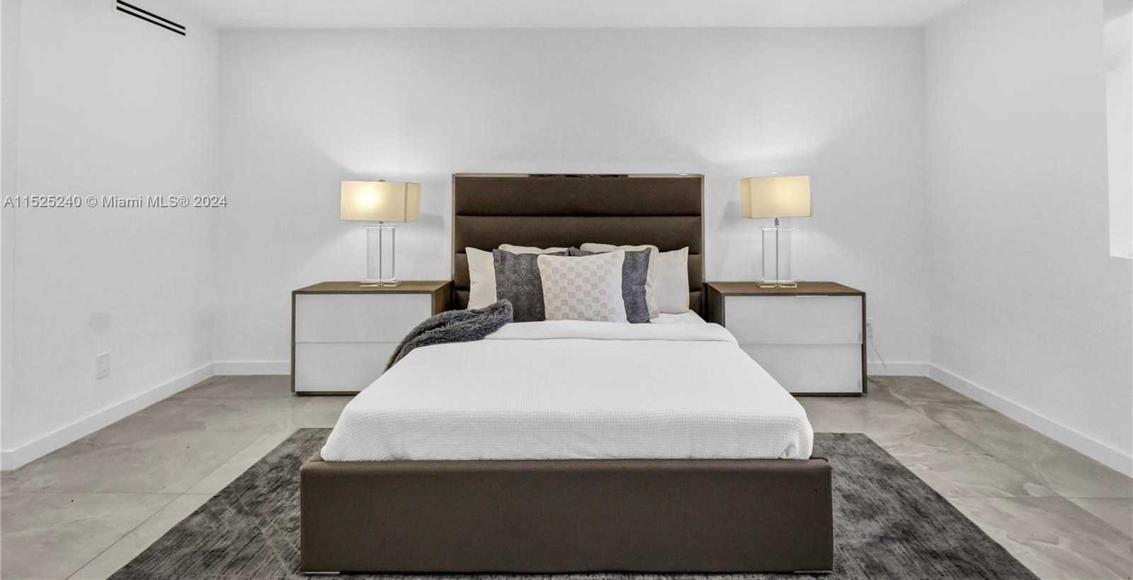Small Image of 888 WEST 47TH STREET, Miami Beach Number 22