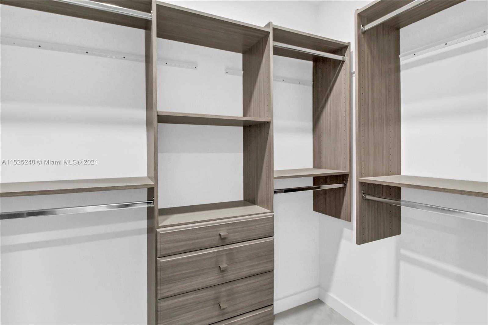 Small Image of 888 WEST 47TH STREET, Miami Beach Number 24