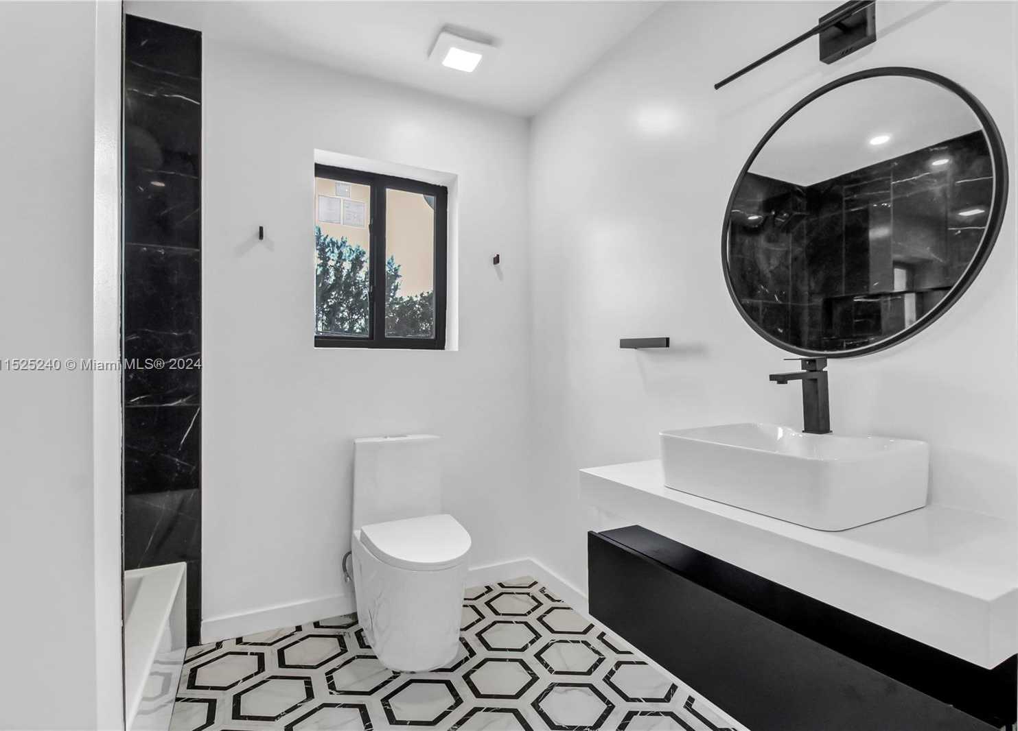 Small Image of 888 WEST 47TH STREET, Miami Beach Number 34