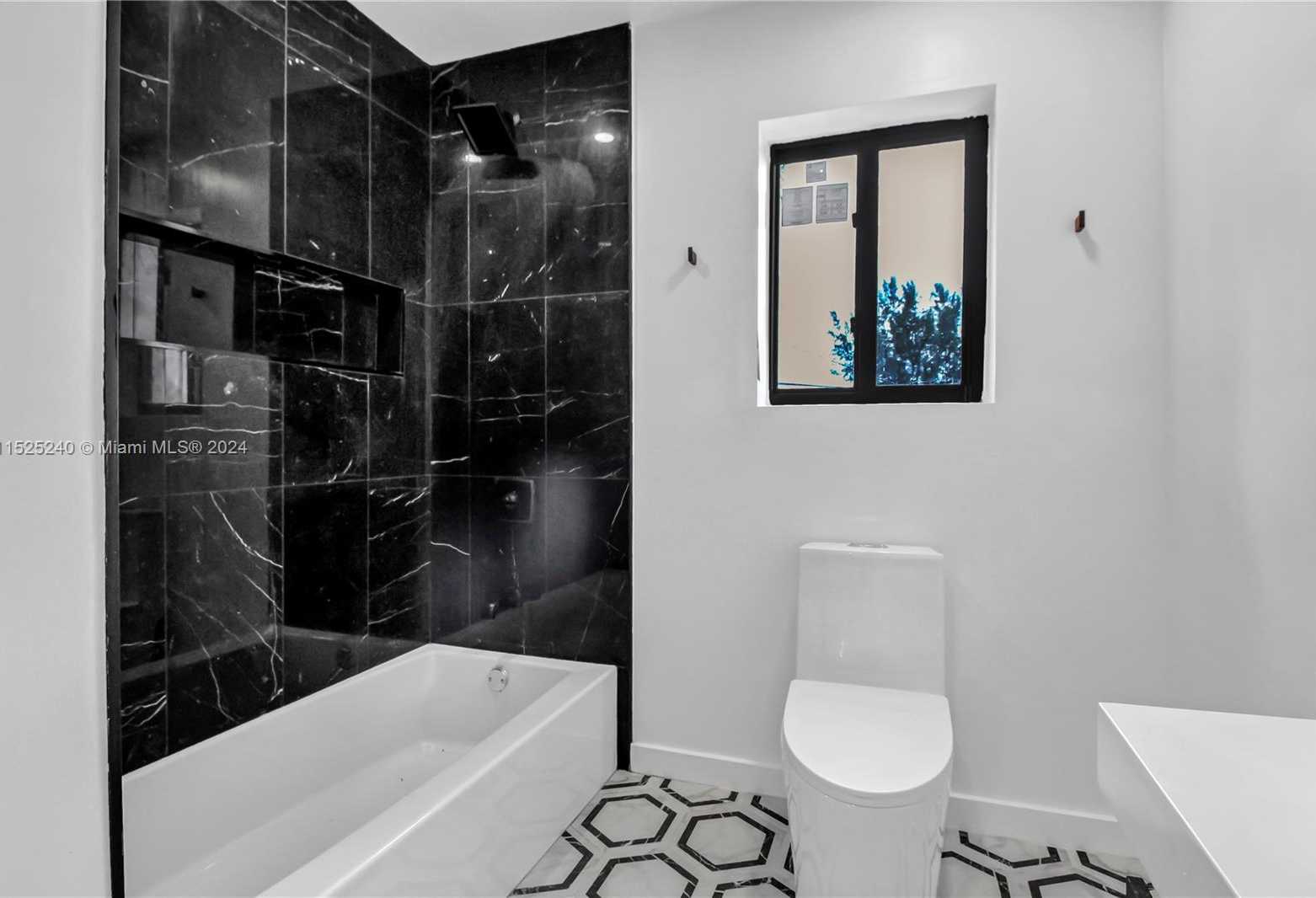Small Image of 888 WEST 47TH STREET, Miami Beach Number 36