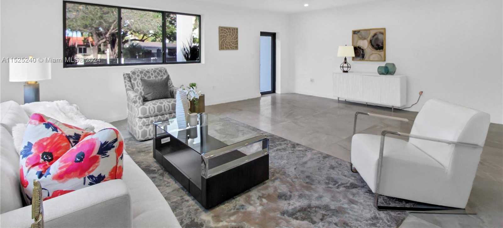 Small Image of 888 WEST 47TH STREET, Miami Beach Number 4