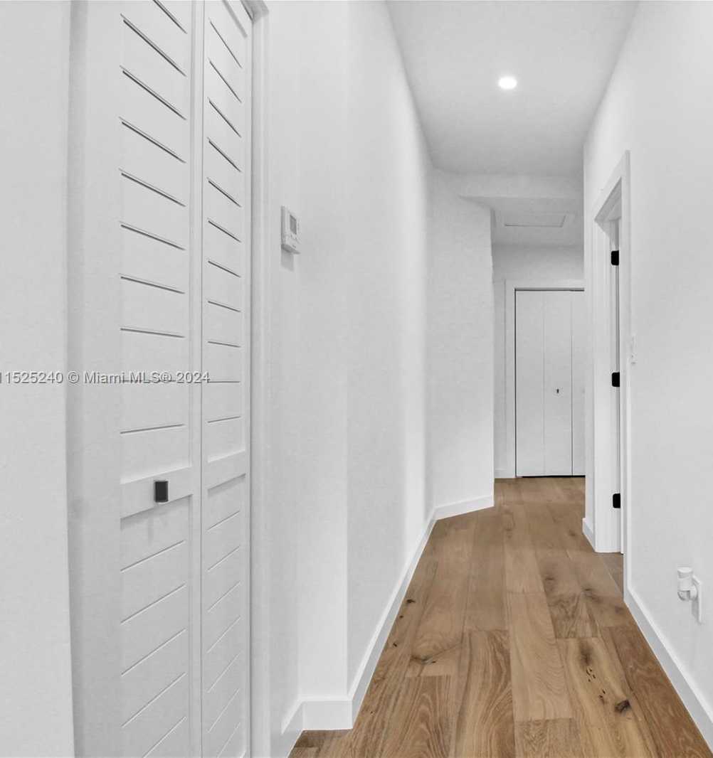 Small Image of 888 WEST 47TH STREET, Miami Beach Number 44