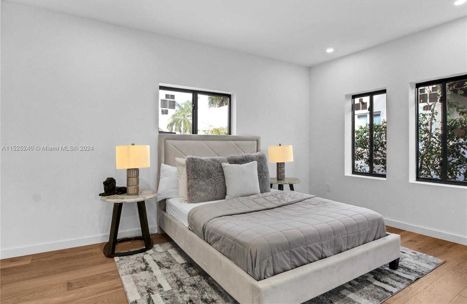 Small Image of 888 WEST 47TH STREET, Miami Beach Number 45