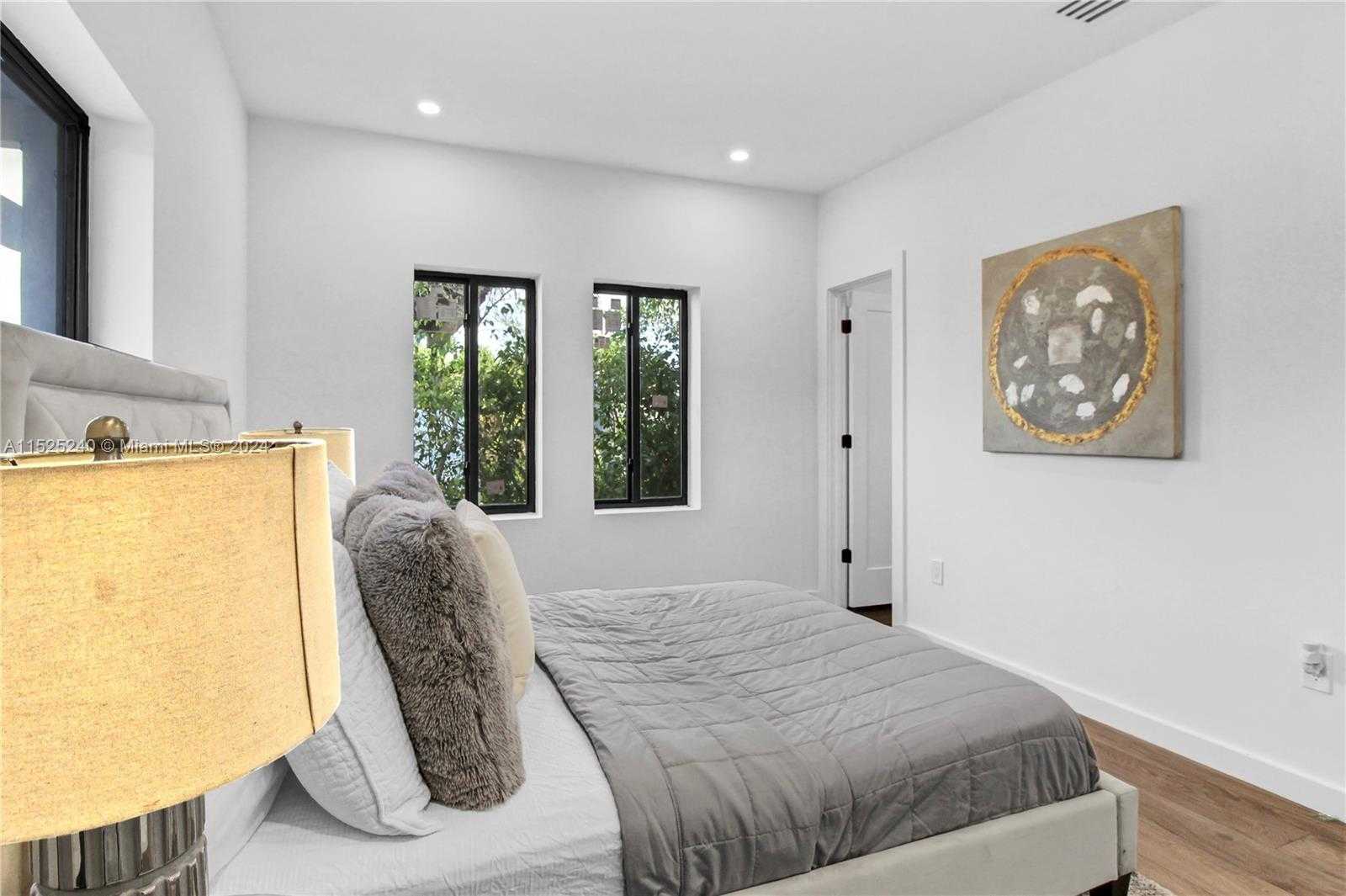 Small Image of 888 WEST 47TH STREET, Miami Beach Number 46